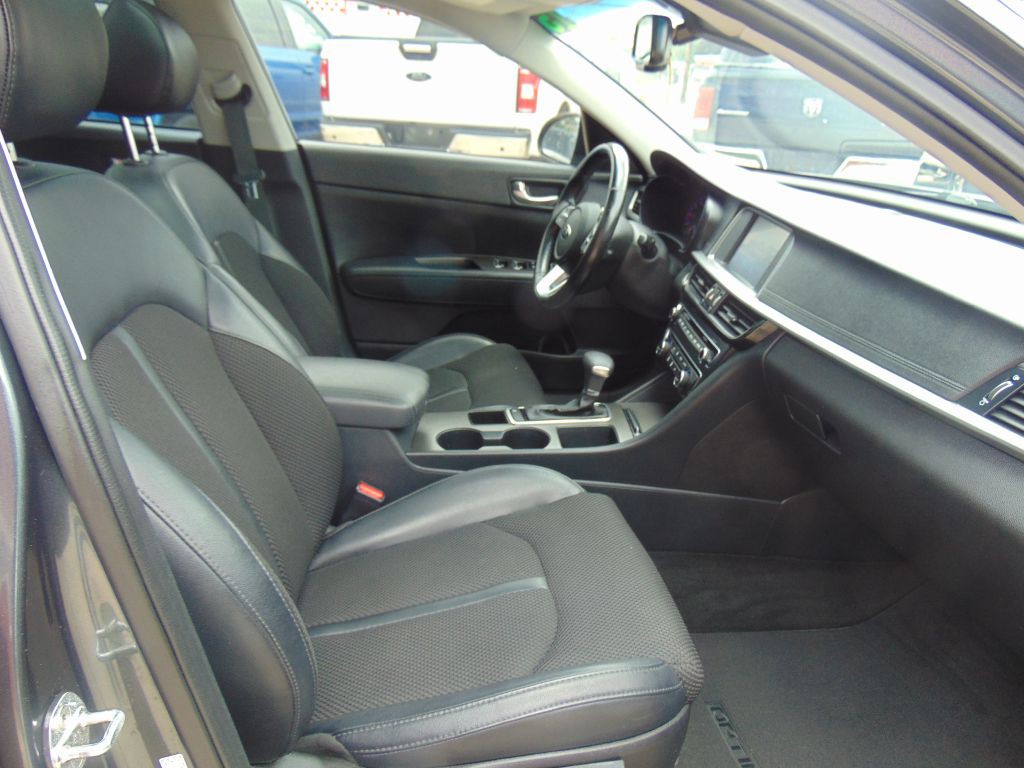 2019 Kia Optima Image 10