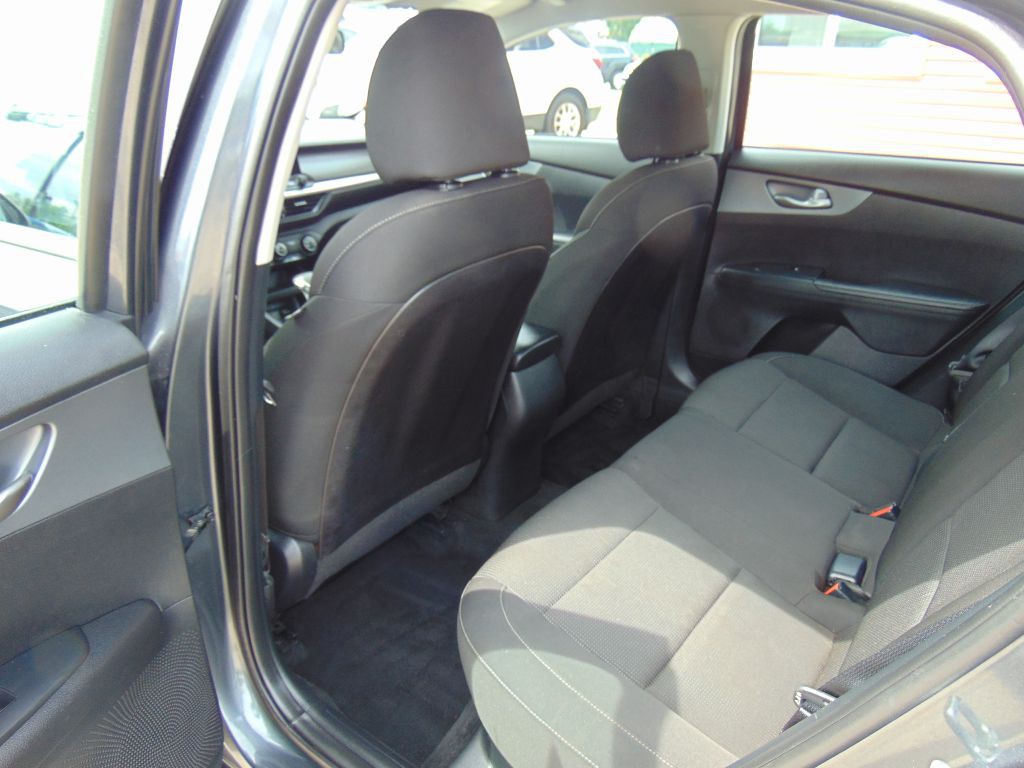 2021 Kia Forte Image 9
