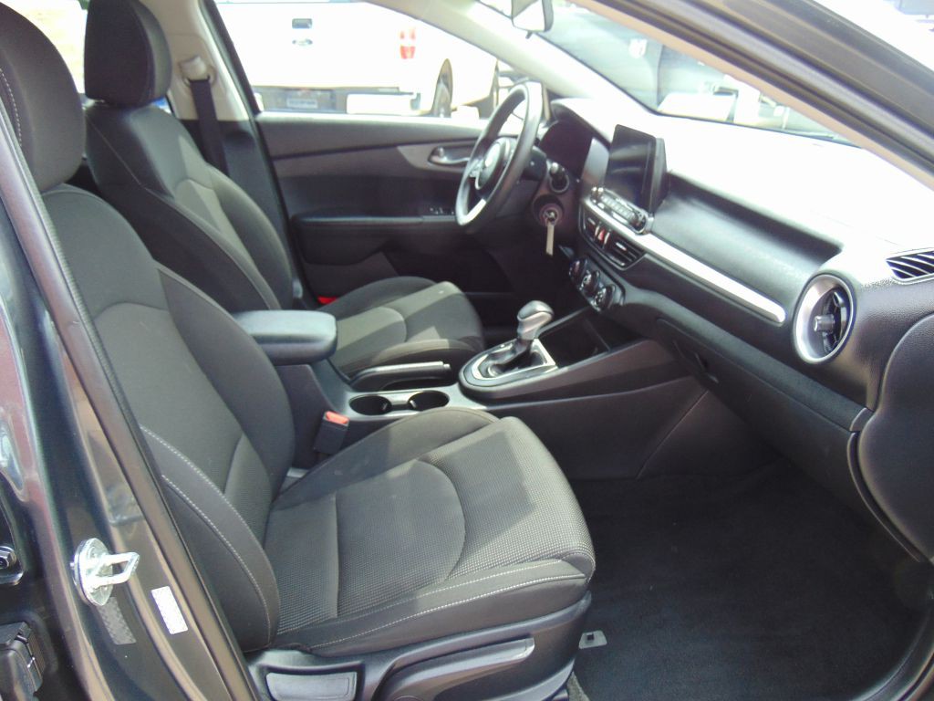 2021 Kia Forte Image 10