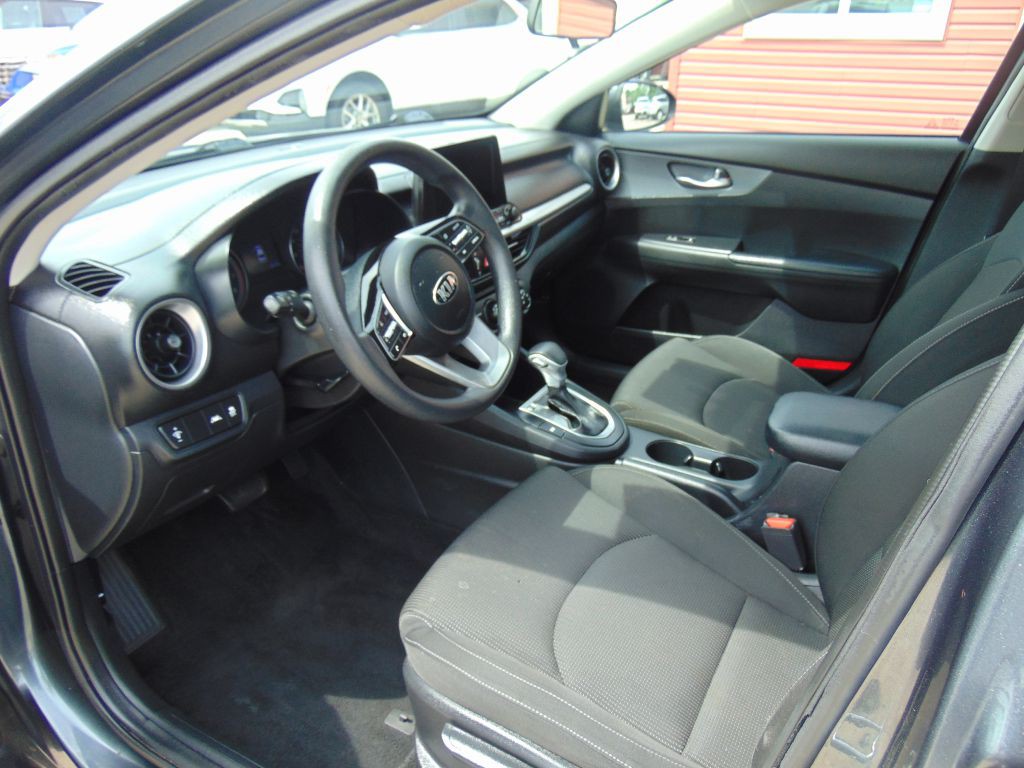 2021 Kia Forte Image 11