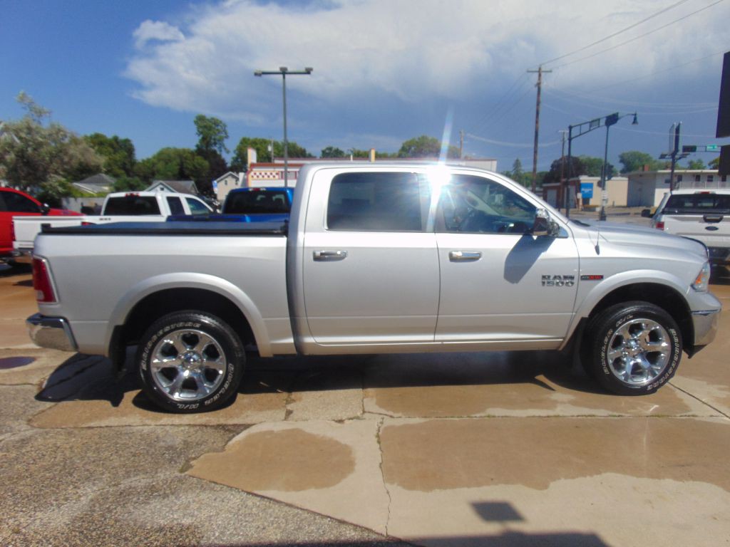 2017 RAM 1500 Image 3