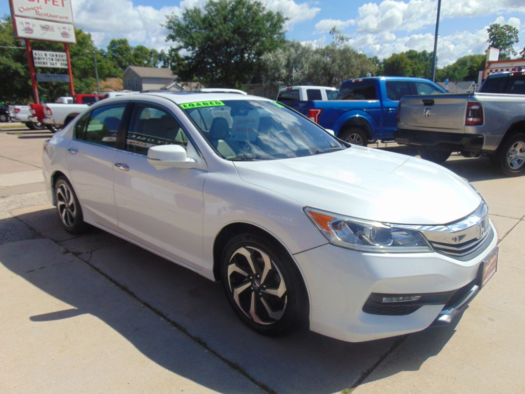 2016 Honda Accord Image 3