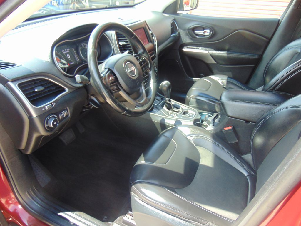 2019 Jeep Cherokee Image 11