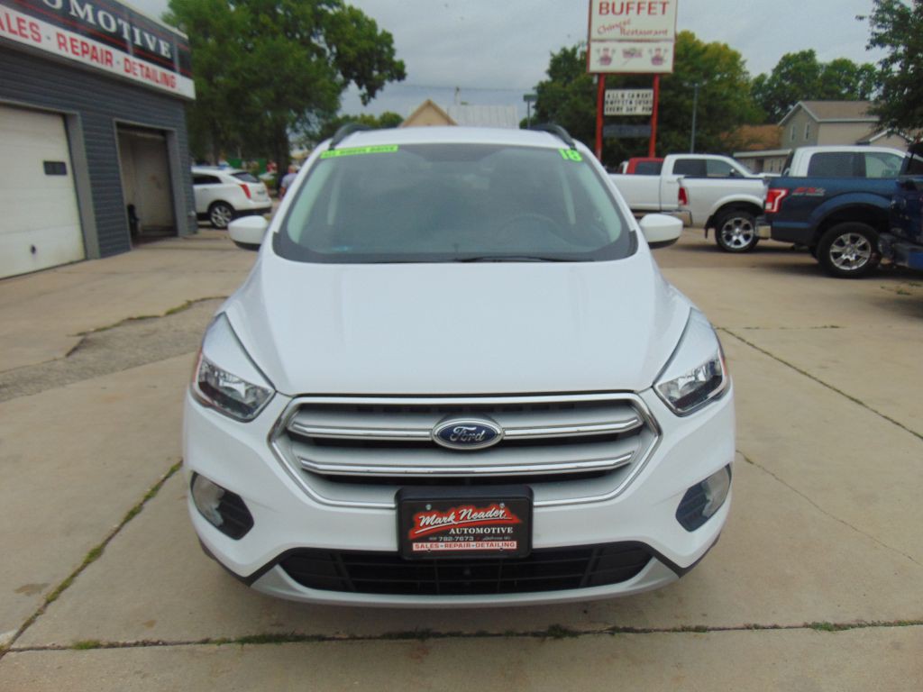 2018 Ford Escape Image 2