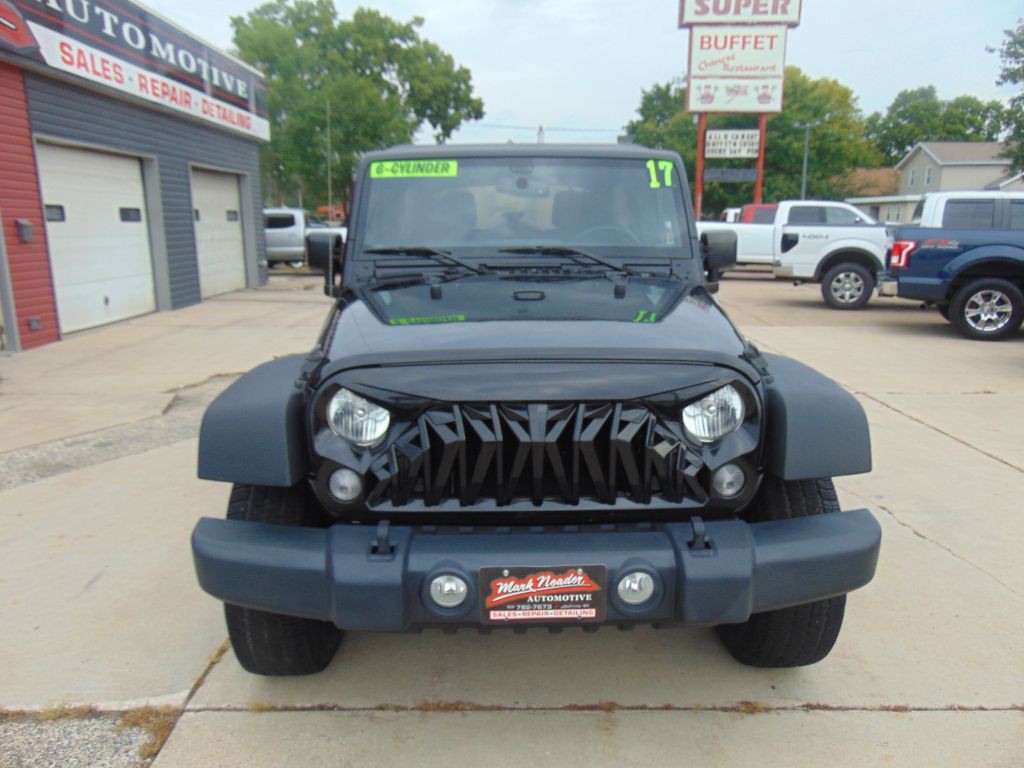 2017 Jeep Wrangler Unlimited Image 2
