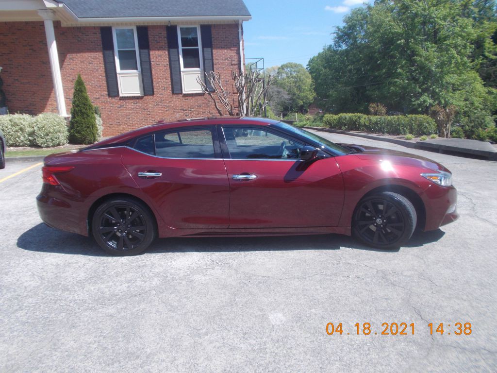 2017 Nissan Maxima Image 5