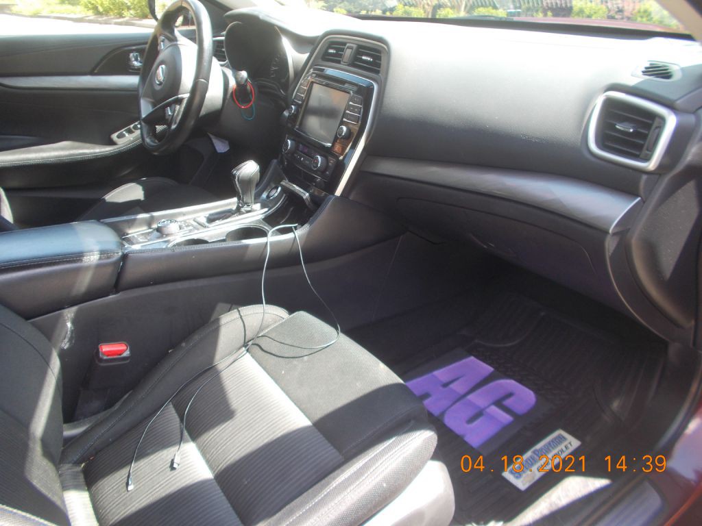 2017 Nissan Maxima Image 7