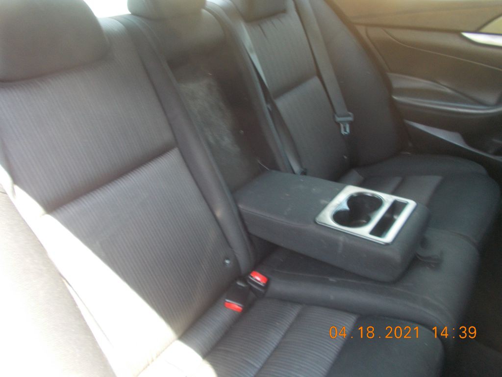 2017 Nissan Maxima Image 8