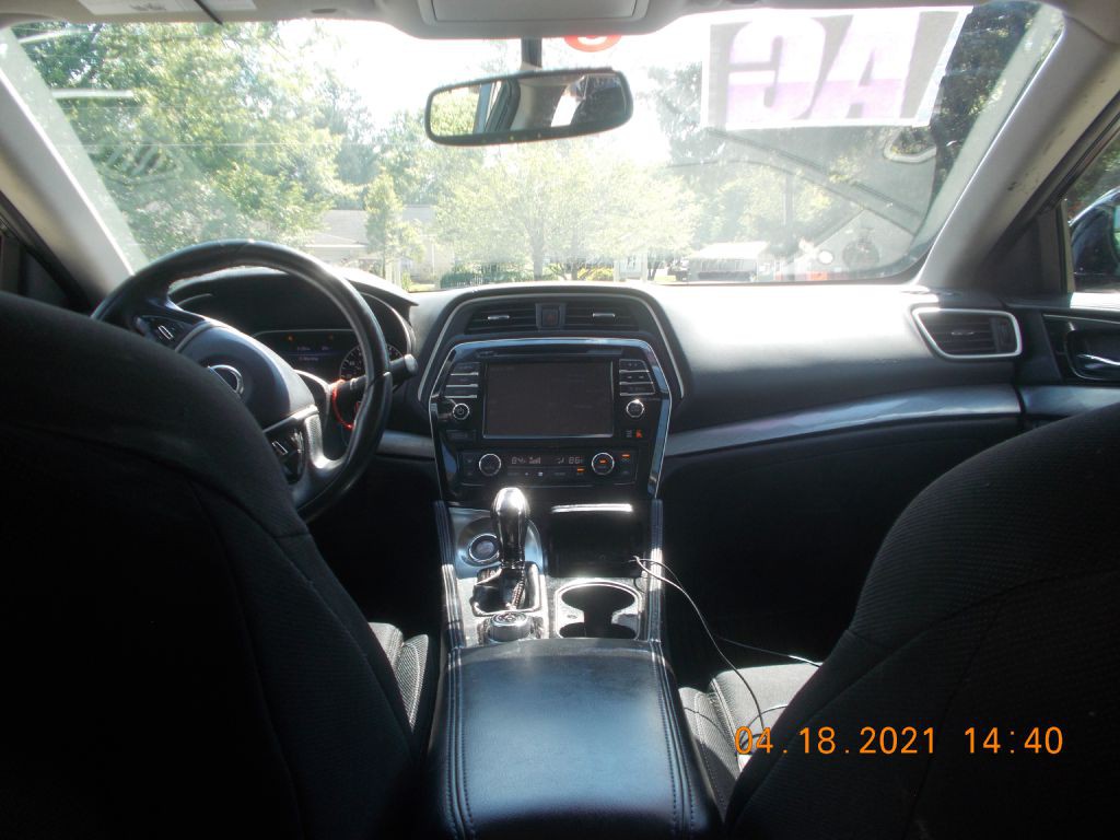 2017 Nissan Maxima Image 16