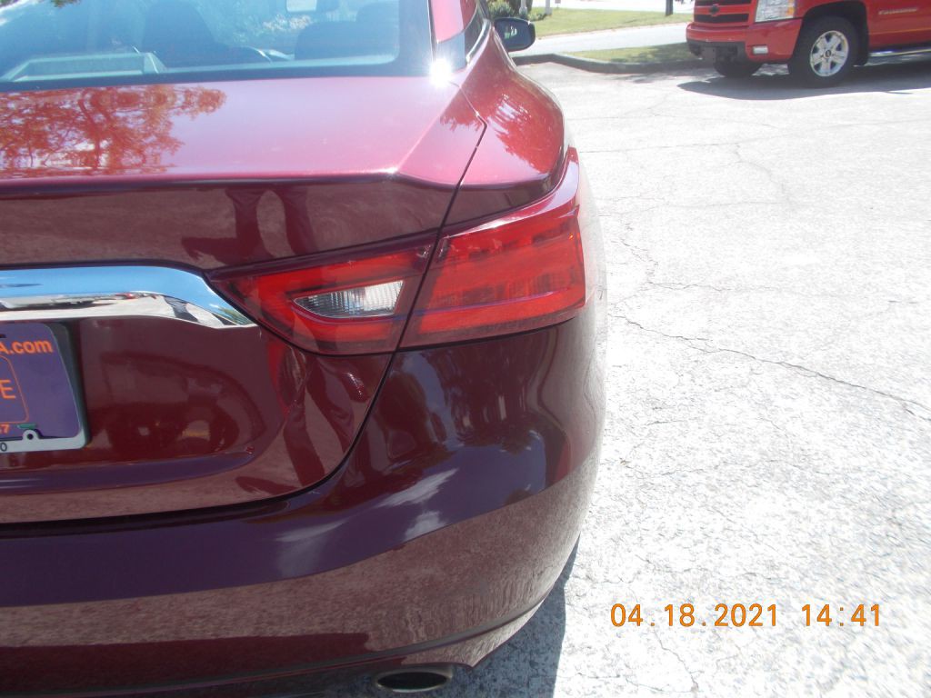 2017 Nissan Maxima Image 19