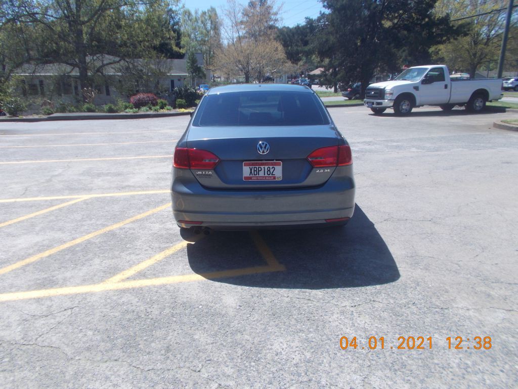 2012 Volkswagen Jetta Image 3