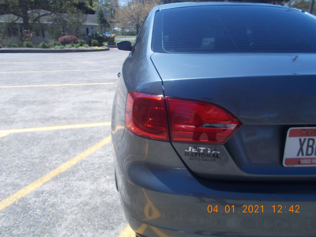 2012 Volkswagen Jetta Image 19