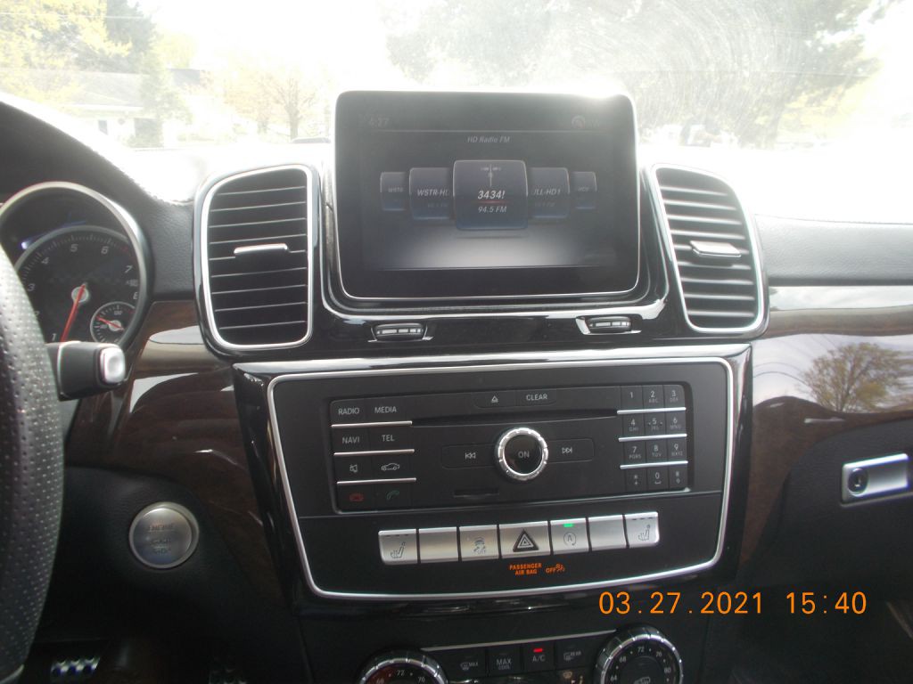 2016 Mercedes-Benz GLE-Class Image 12