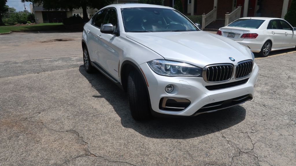 2015 BMW X6 Image 1