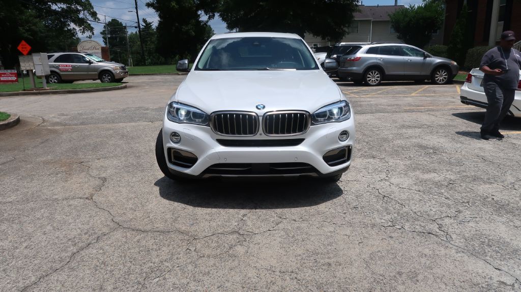 2015 BMW X6 Image 2