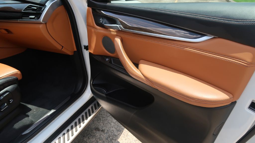 2015 BMW X6 Image 6