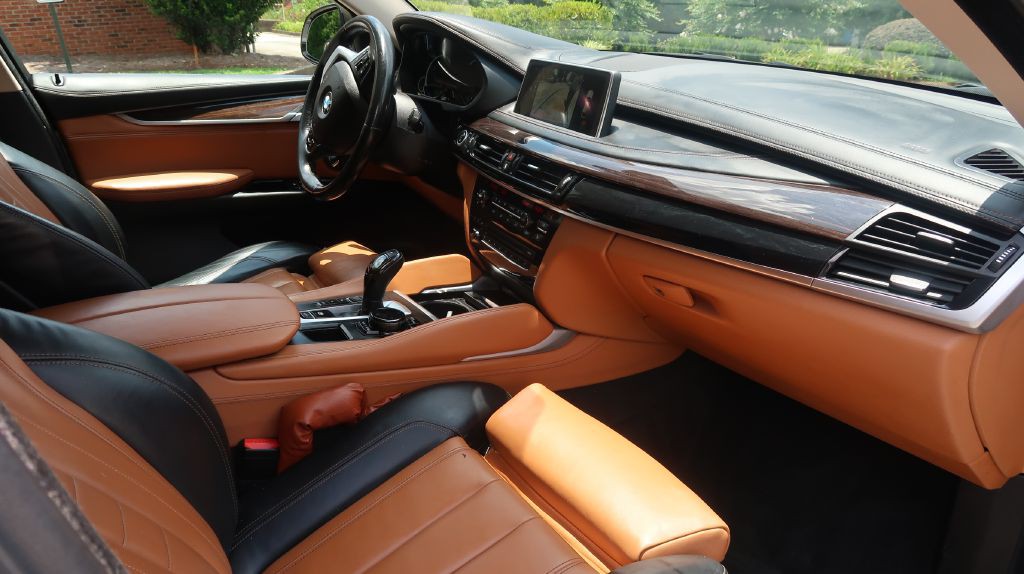 2015 BMW X6 Image 7
