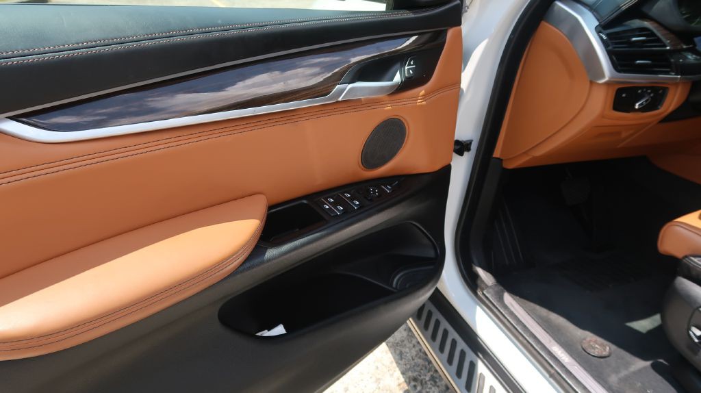 2015 BMW X6 Image 10