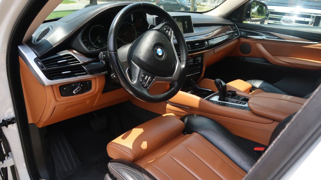 2015 BMW X6 Image 11