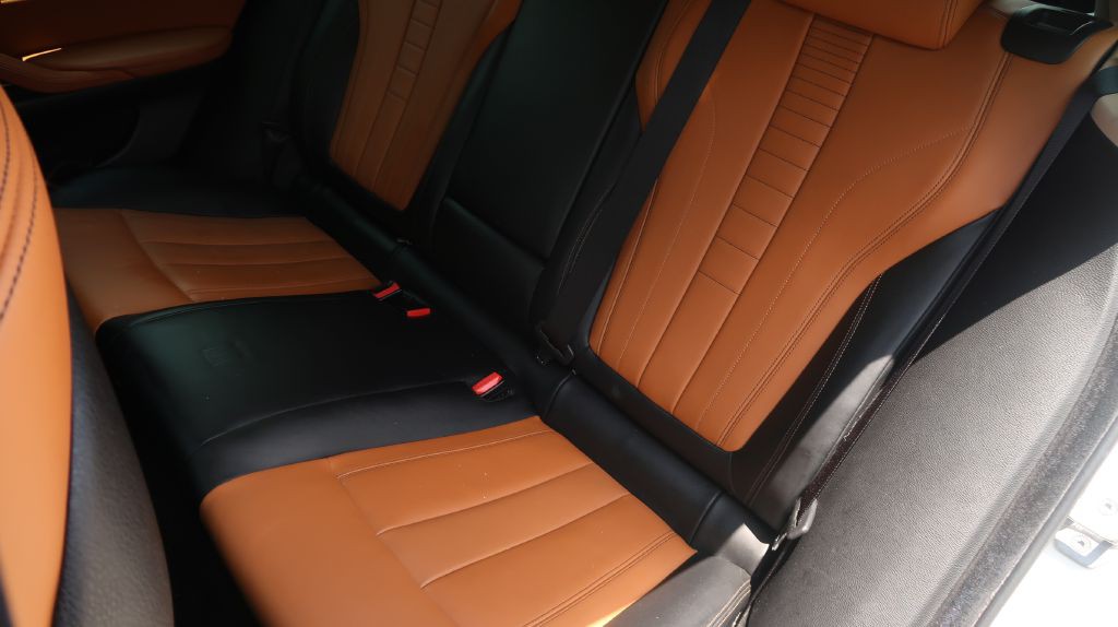 2015 BMW X6 Image 14