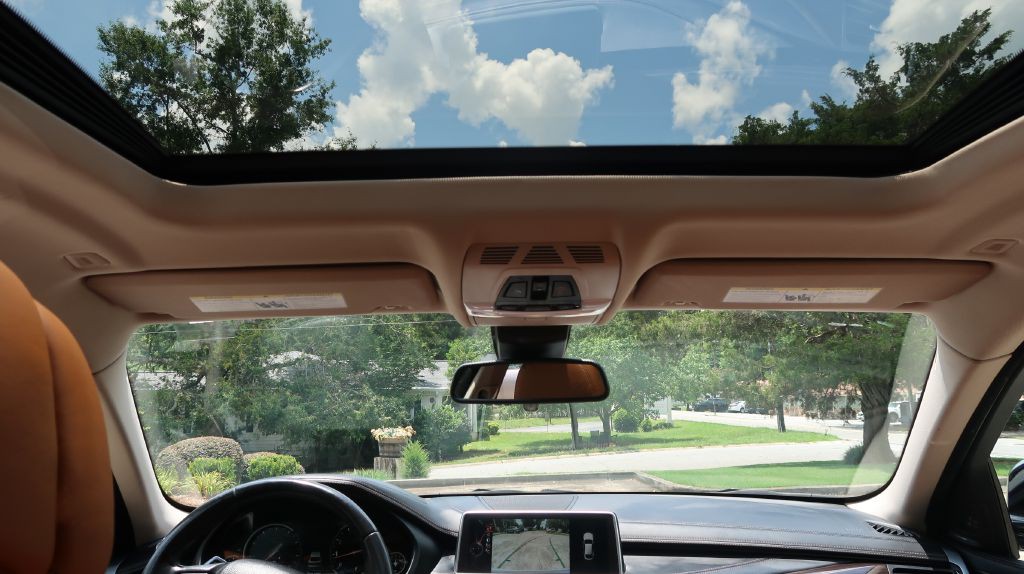 2015 BMW X6 Image 17