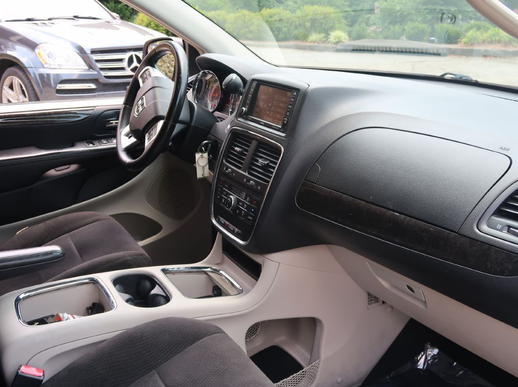 2013 Dodge Grand Caravan Image 6