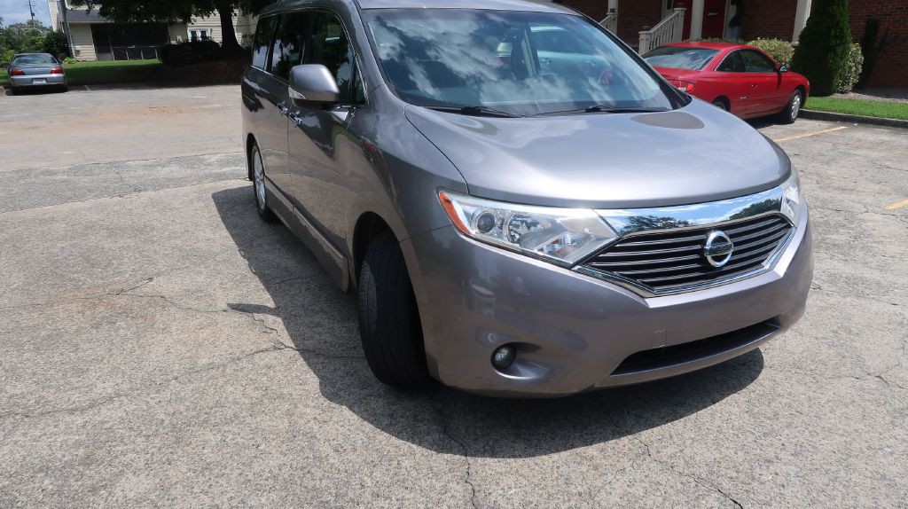 2011 Nissan Quest Image 1