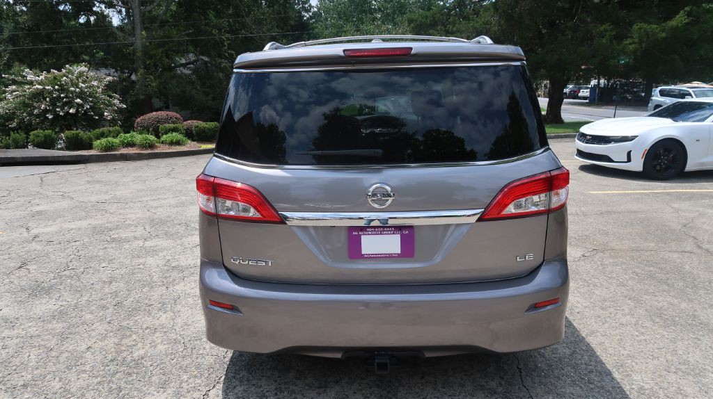 2011 Nissan Quest Image 4