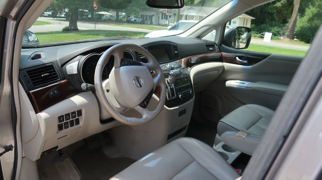 2011 Nissan Quest Image 11