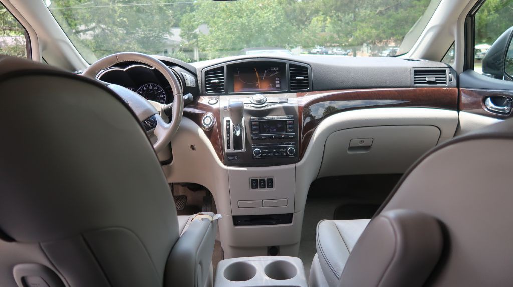 2011 Nissan Quest Image 15