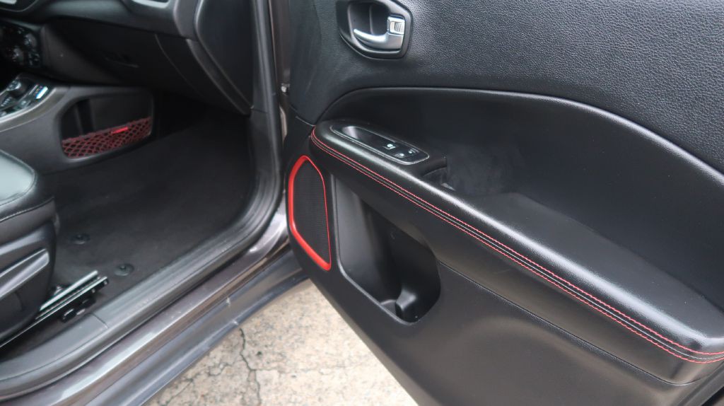 2018 Jeep Compass Image 6