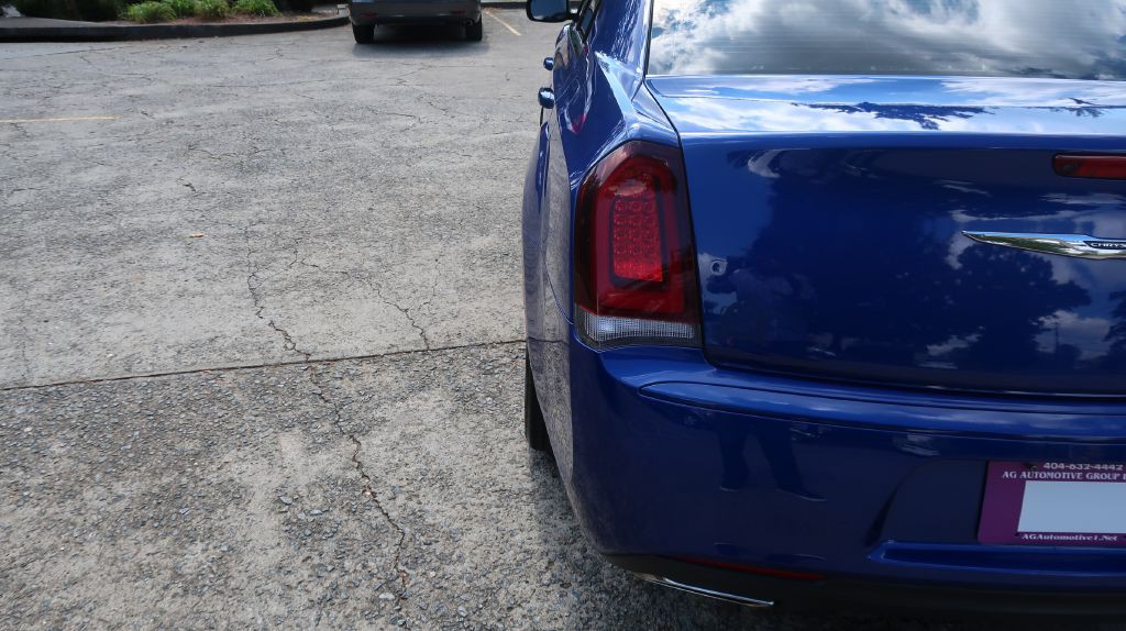 2019 Chrysler 300 Image 19