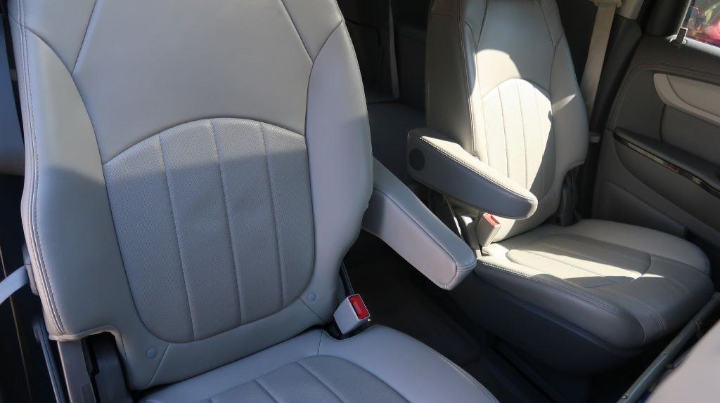 2016 Chevrolet Traverse Image 8