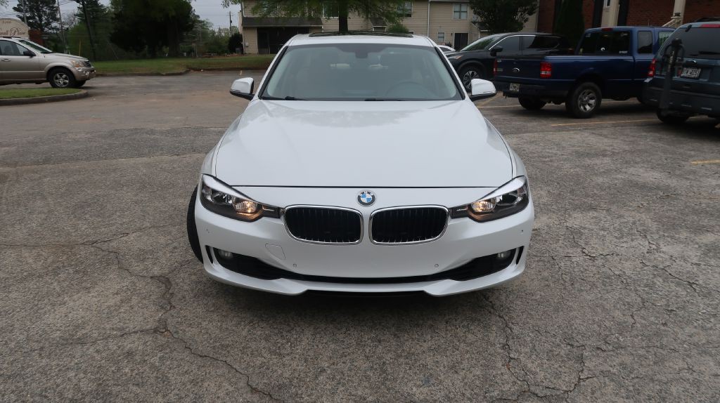 2014 BMW 3 Series Image 2