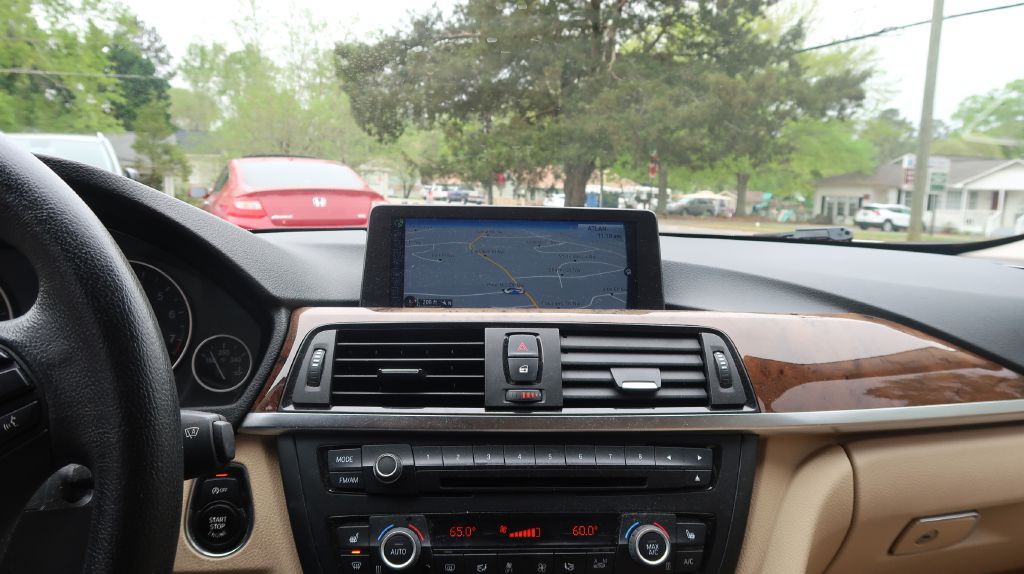 2014 BMW 3 Series Image 12