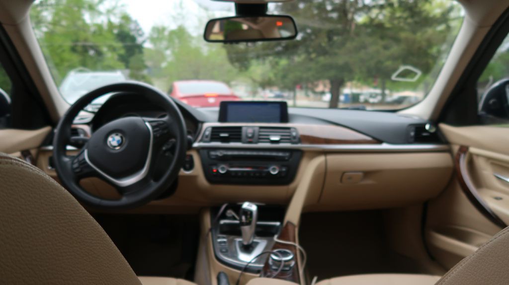 2014 BMW 3 Series Image 15