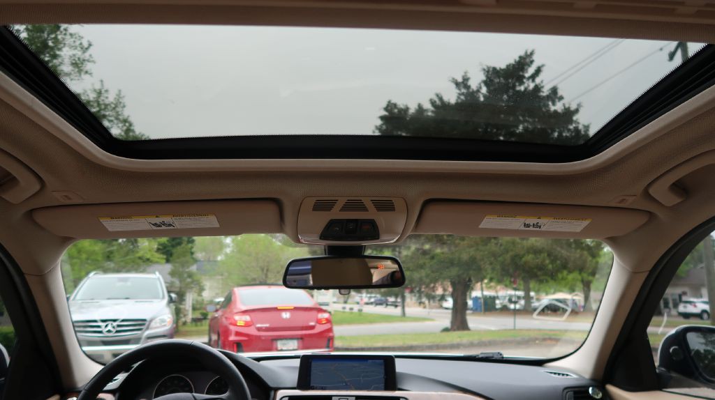 2014 BMW 3 Series Image 16