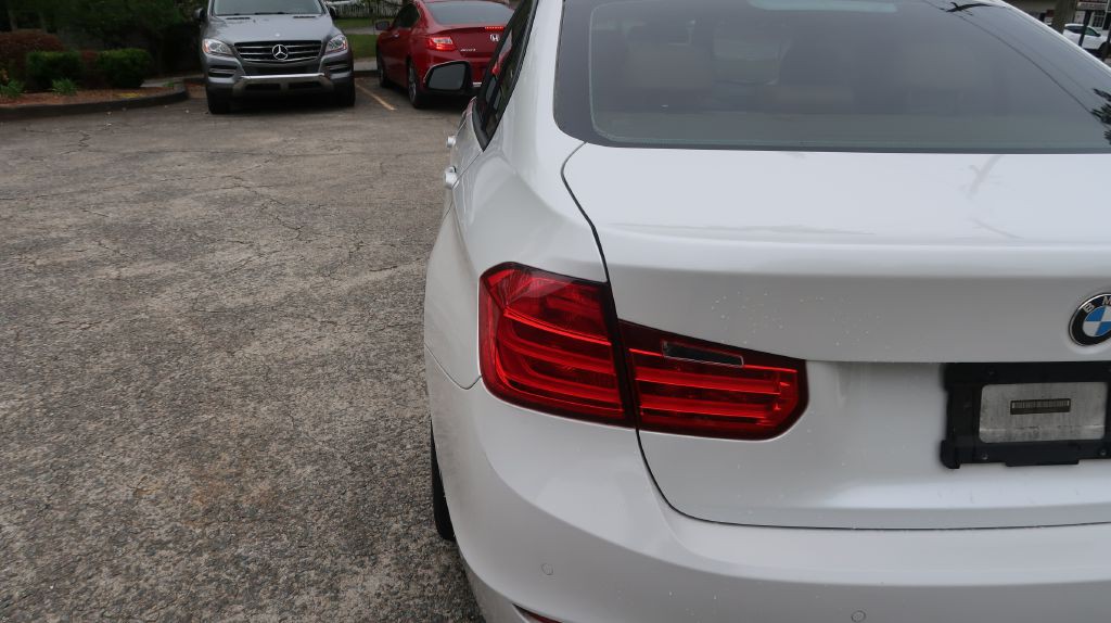 2014 BMW 3 Series Image 18