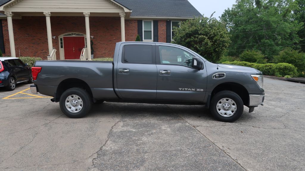 2016 Nissan Titan Image 4