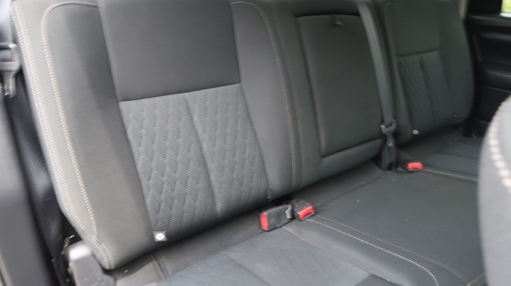 2016 Nissan Titan Image 6