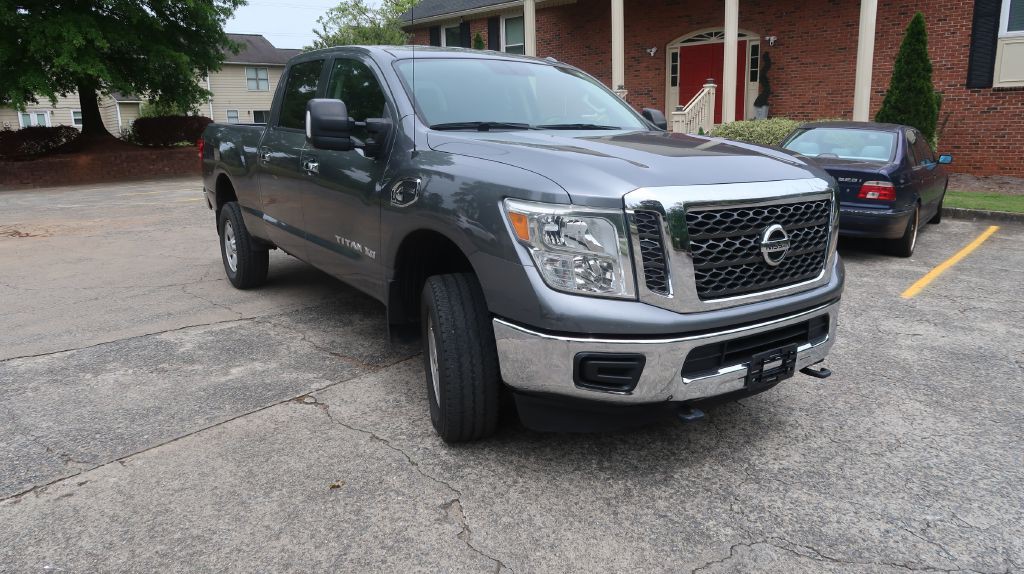 2016 Nissan Titan Image 17