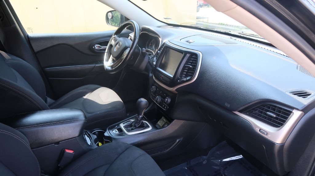 2015 Jeep Cherokee Image 7