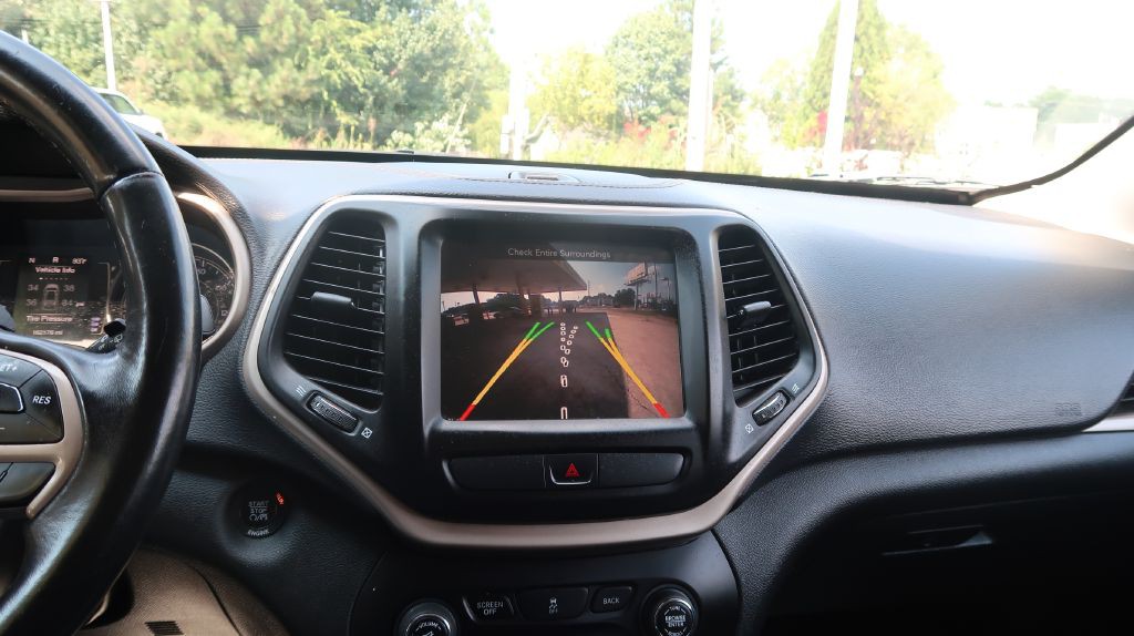 2015 Jeep Cherokee Image 13