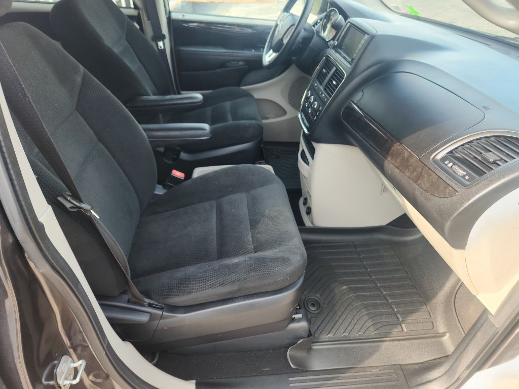 2016 Dodge Grand Caravan Image 8