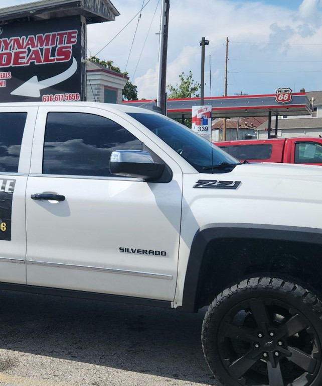 2016 Chevrolet Silverado 1500 Image 2