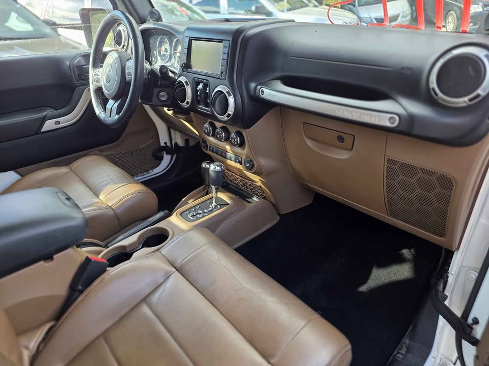 2012 Jeep Wrangler Unlimited Image 6