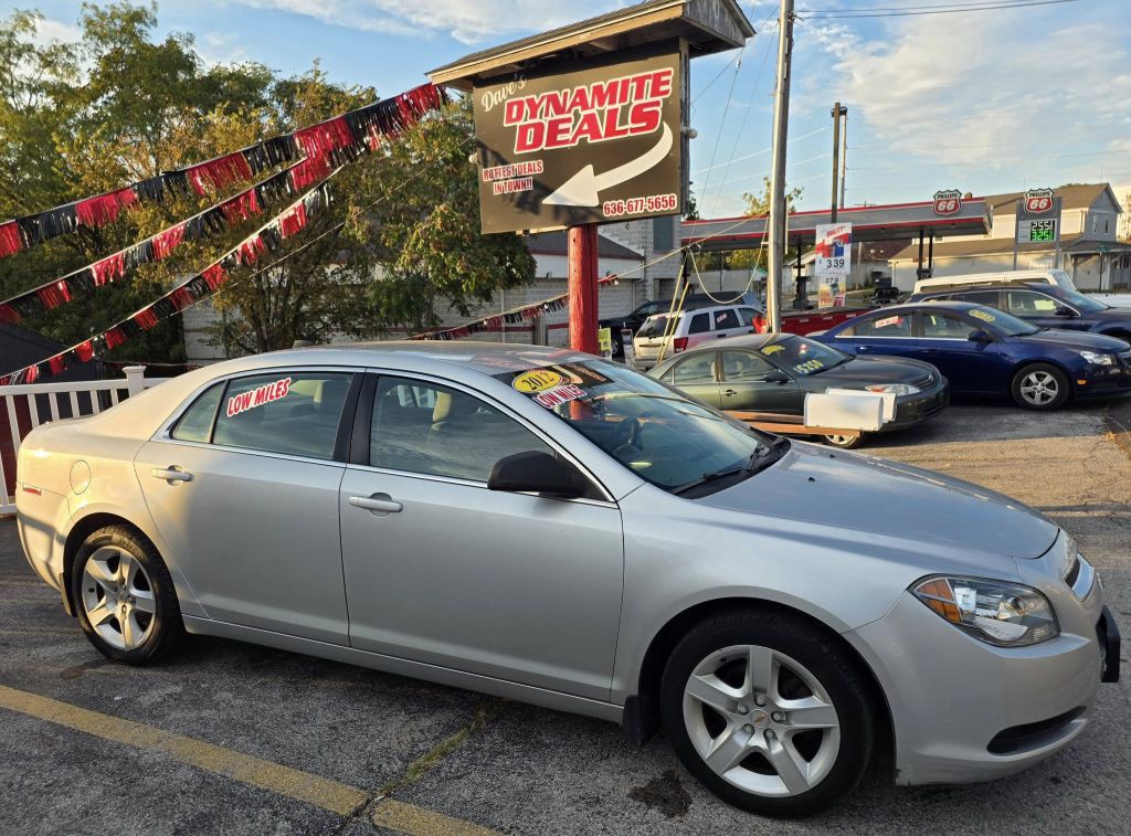 2012 Chevrolet Malibu Image 1