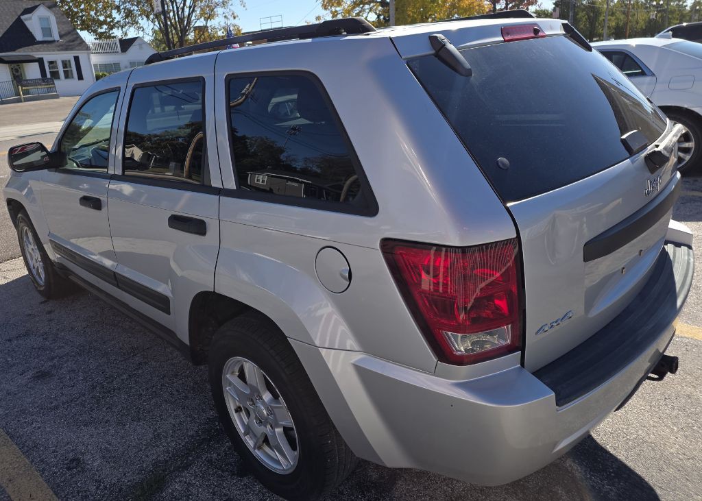 2005 Jeep Grand Cherokee Image 5