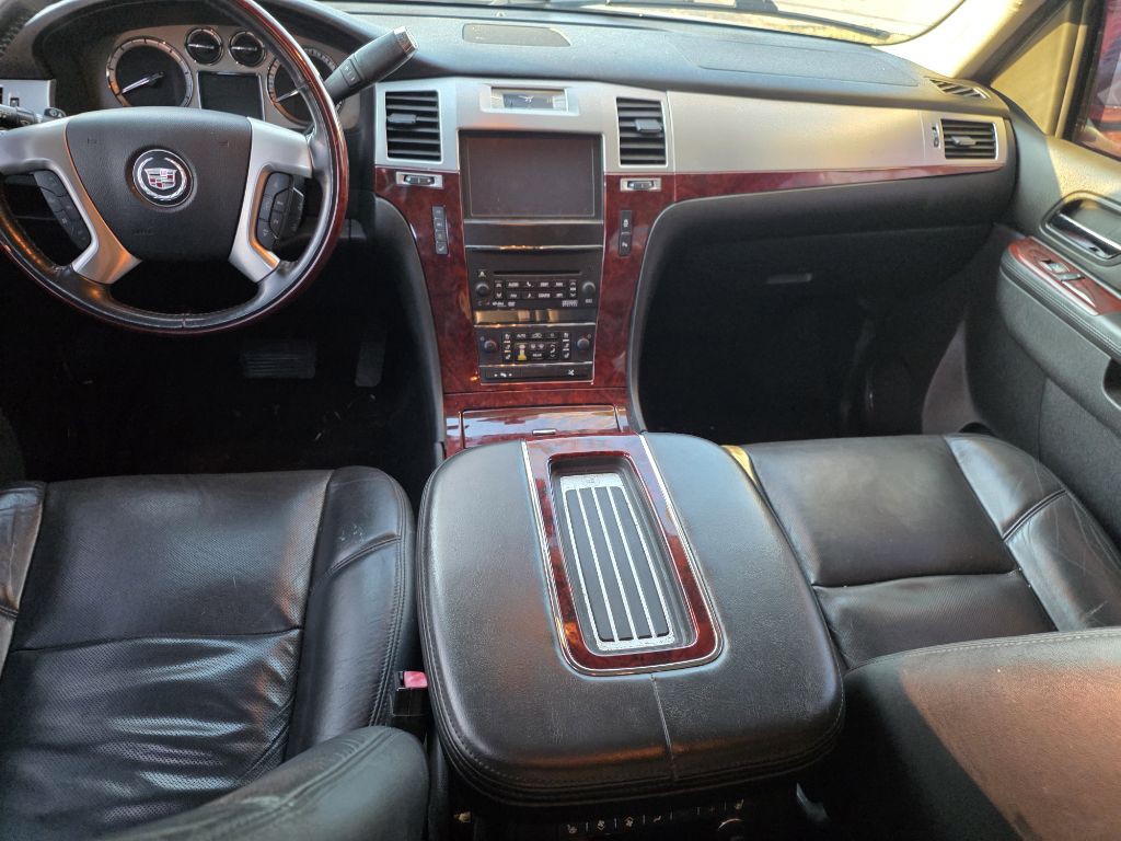 2014 Cadillac Escalade Image 6
