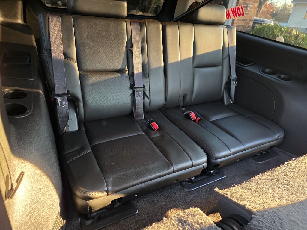 2014 Cadillac Escalade Image 7